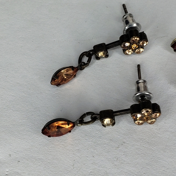 Flower Rhinestone Earrings - Picture 2 of 6